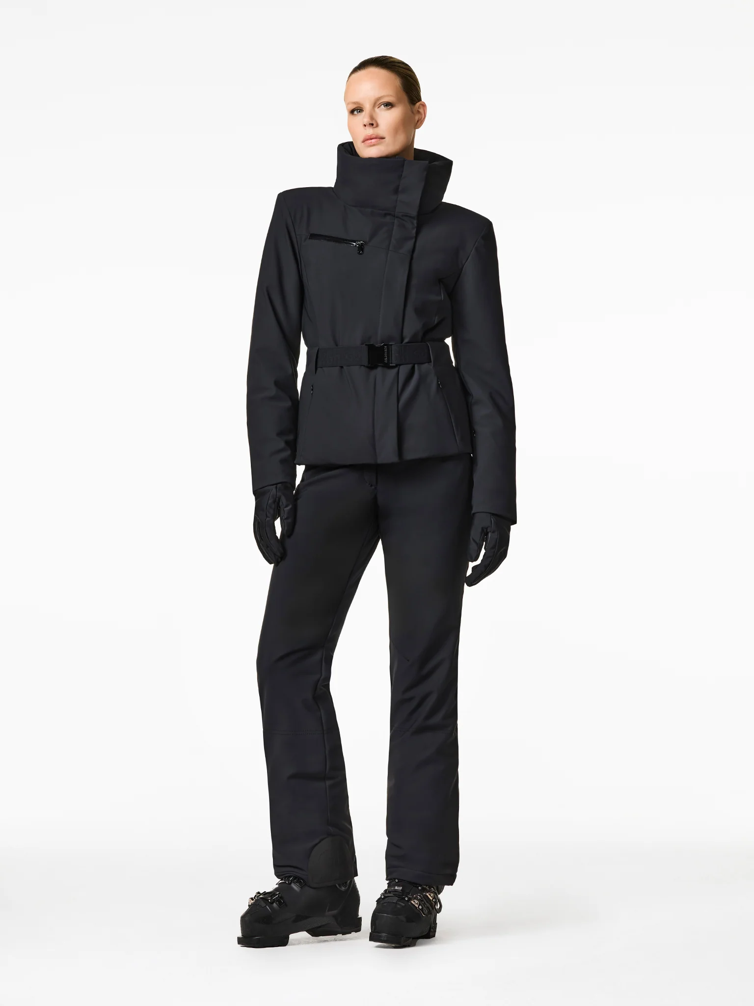 Dark Outfit - Test
